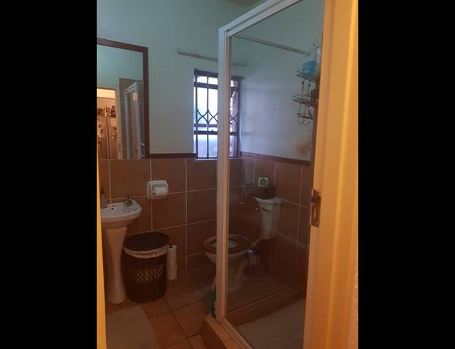 2 BEDROOM APARTMENT FOR SALE IN SUNNINGHILL